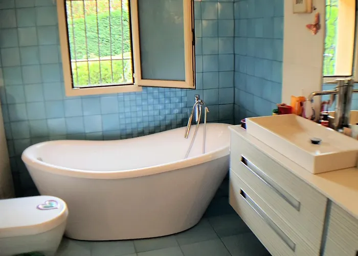 Villa 8 Pers à Spacieuse, Piscine Vue Mer *