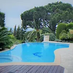 8 Pers A Spacieuse, Piscine Vue Mer 别墅