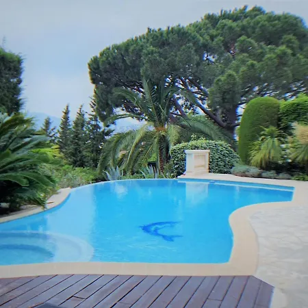 8 Pers à Spacieuse, Piscine Vue Mer Villa